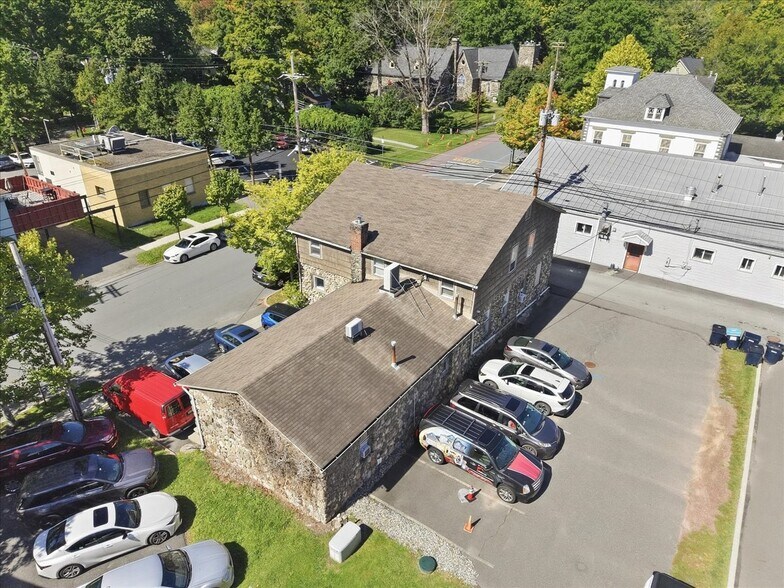 More Photos Of 105 W Catherine St, Milford Office For Sale