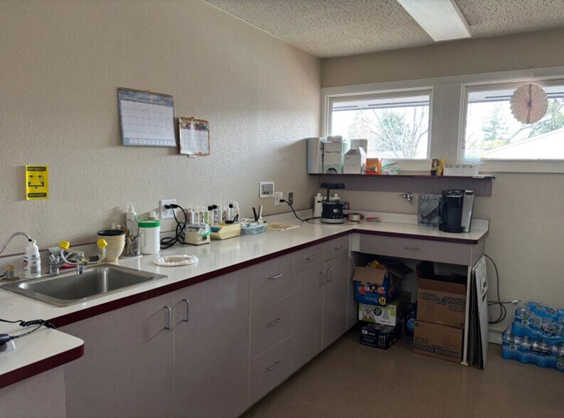 More Photos Of 3020 Beard Rd, Napa Medical For Sale