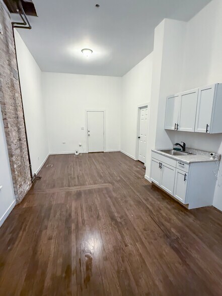 More Photos Of 8714 S Commercial Ave, Chicago Multifamily For Sale