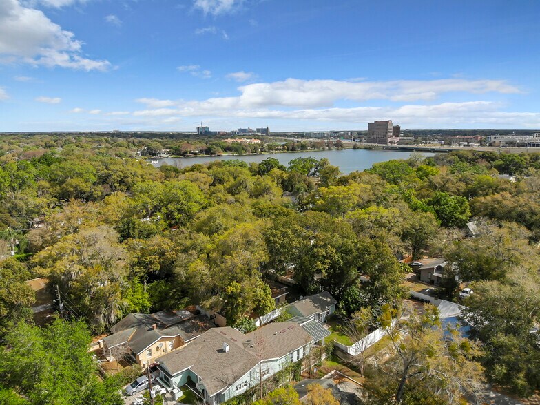 More Photos Of 733 W Colonial Dr, Orlando Office Residential For Sale