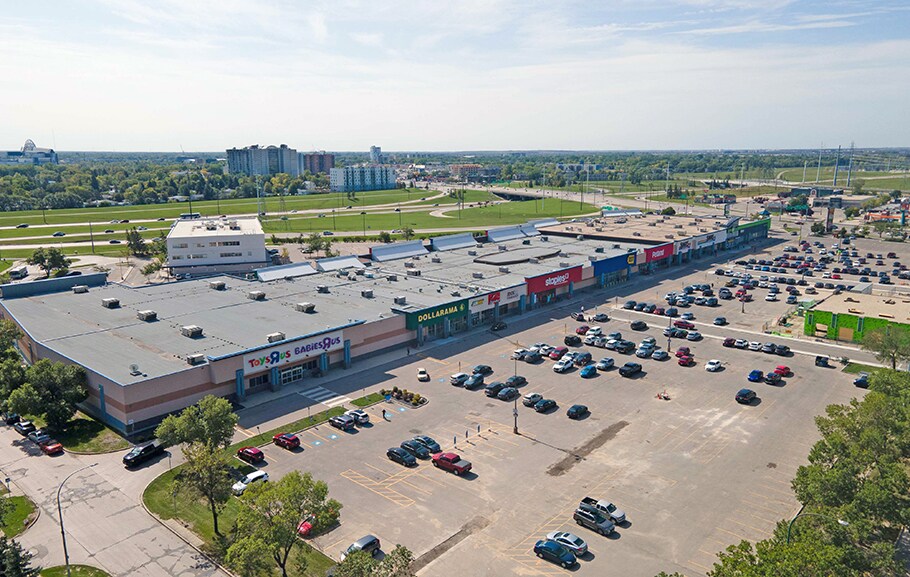 More Photos Of 1910 Pembina Hwy S, Winnipeg Freestanding For Lease