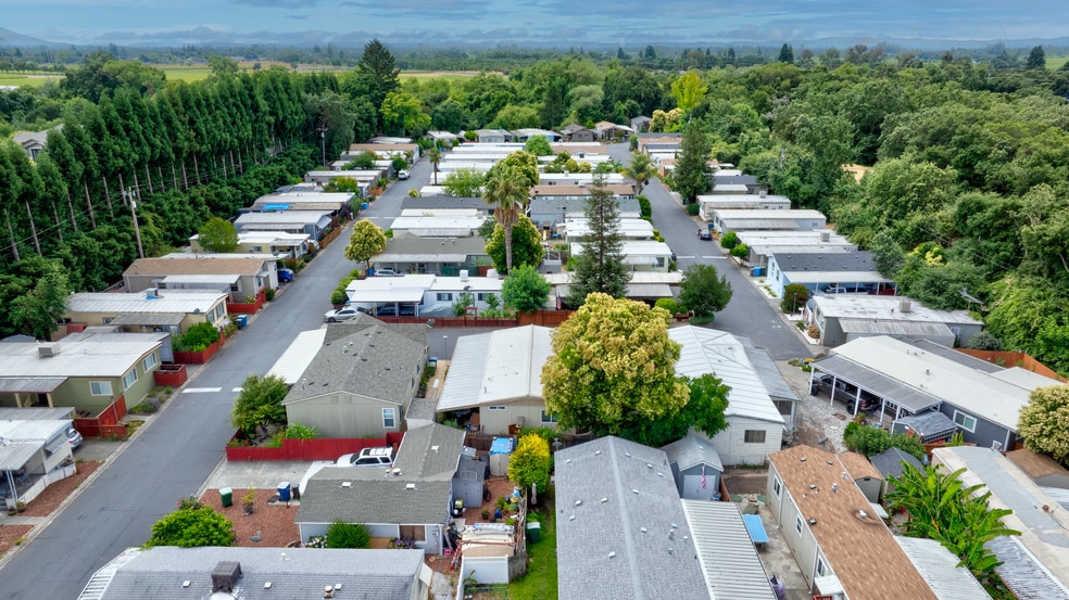 More Photos Of 5250 Whispering Creek Dr, Santa Rosa Manufactured Housing Mobile Home Park For Sale