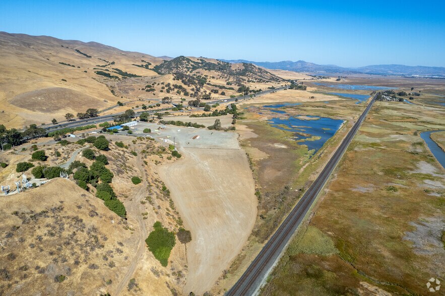 More Photos Of 1800 Goodyear Rd, Benicia Land For Lease