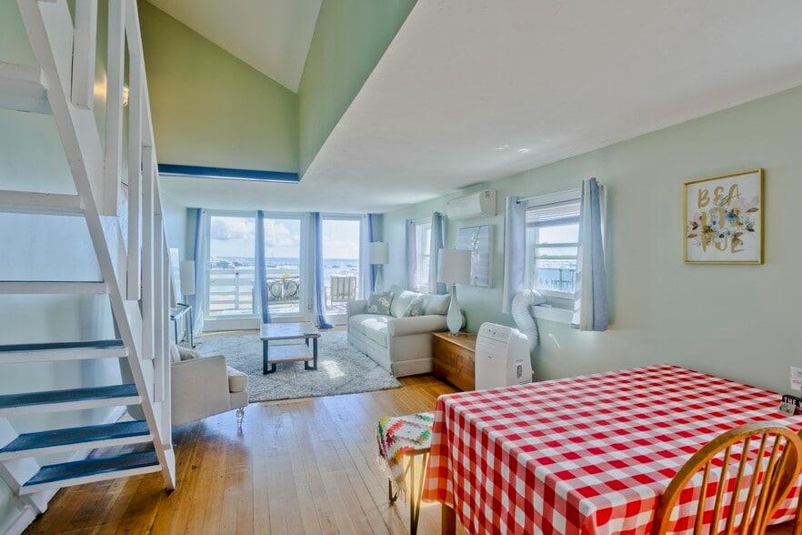 More Photos Of 265 Commercial St, Provincetown Flex For Sale