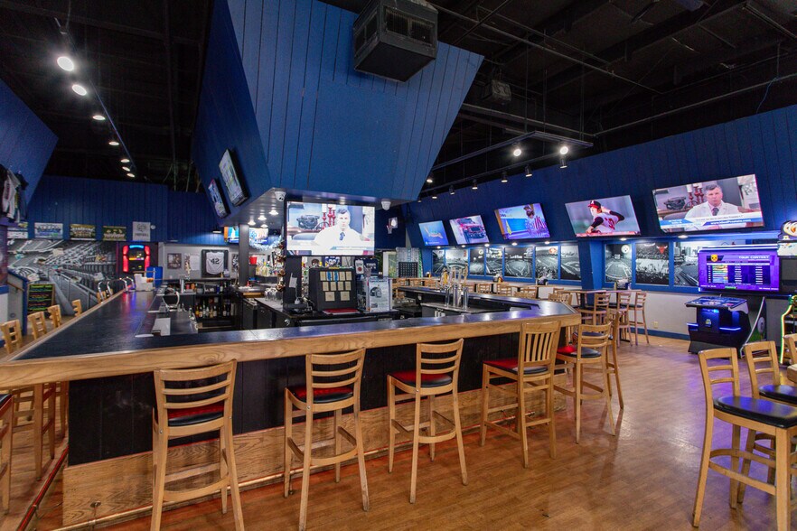 More Photos Of 1121 5th St S, Great Falls General Retail For Sale
