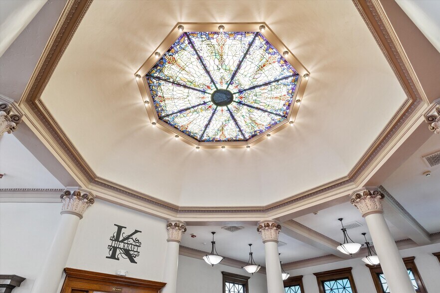 More Photos Of 909 Jefferson St, Red Bluff Specialty For Sale