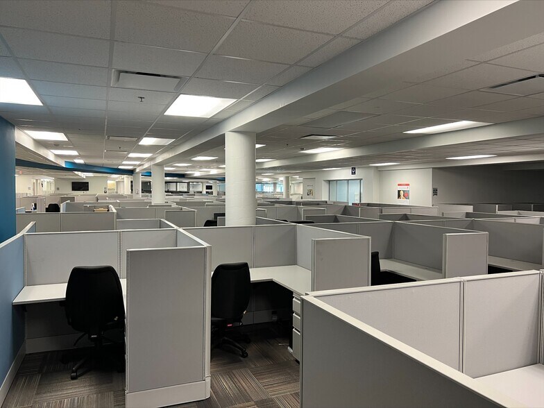 More Photos Of 8333 Bryan Dairy Rd, Largo Office For Sale