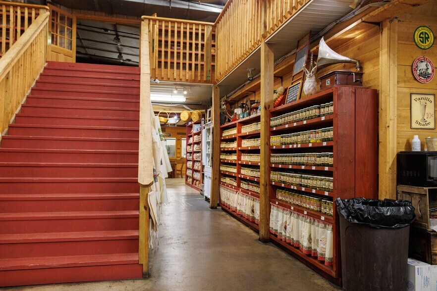 More Photos Of 63 Talona Spur Rd, Ellijay Freestanding For Sale