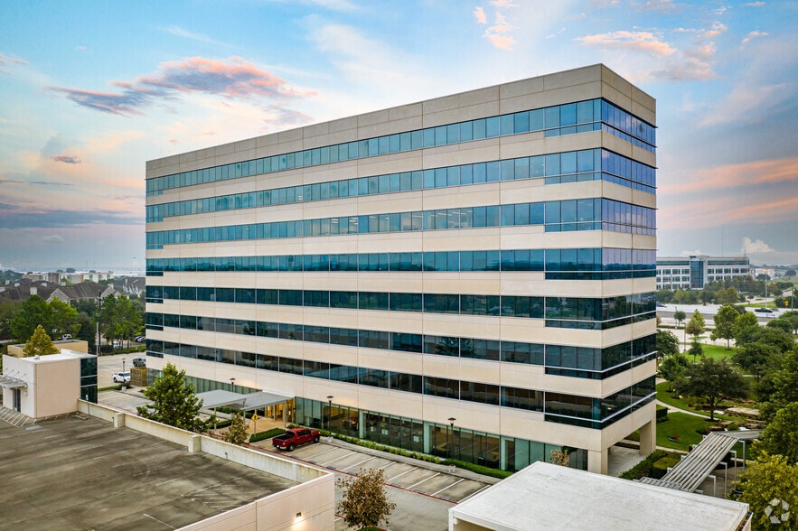 More Photos Of 10603 W Sam Houston Pky N, Houston Unknown For Lease