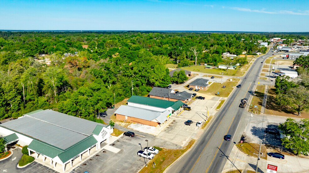 More Photos Of 208 S Main St, Reidsville Freestanding For Sale