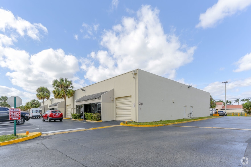 More Photos Of 6187 NW 167th St, Miami Lakes Office For Sale