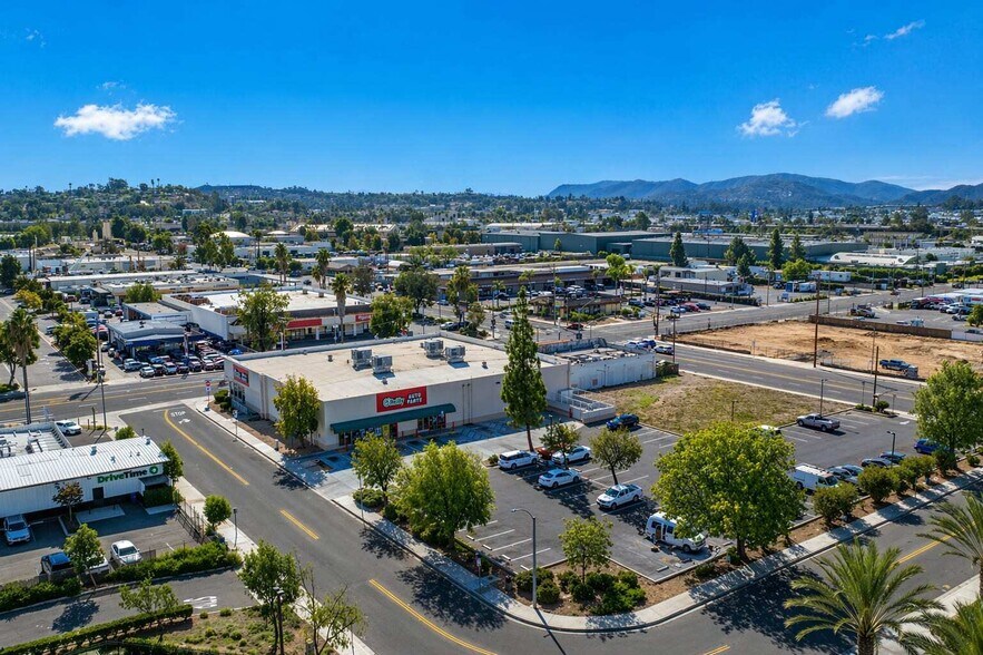 Primary Photo Of 840 W Mission Ave, Escondido Freestanding For Lease