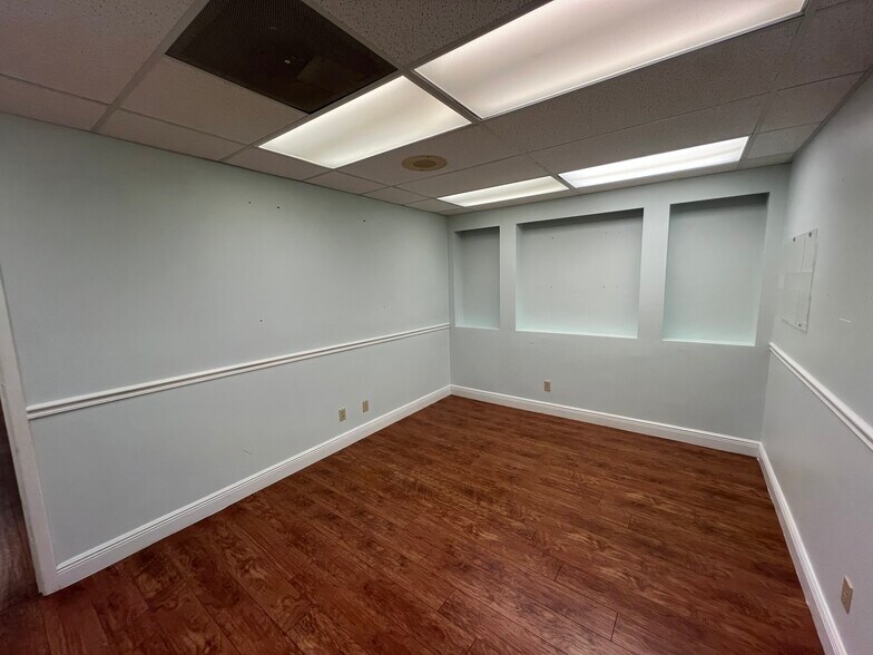 More Photos Of 13801 Bruce B Downs Blvd, Tampa Medical For Lease