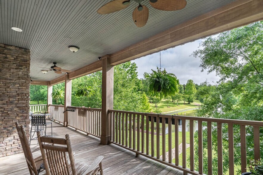 More Photos Of 1530 Buck Hill Rd, Ridgeway Industrial For Sale