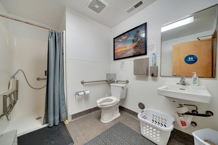 More Photos Of 711 S State Highway 49, Jackson Freestanding For Sale