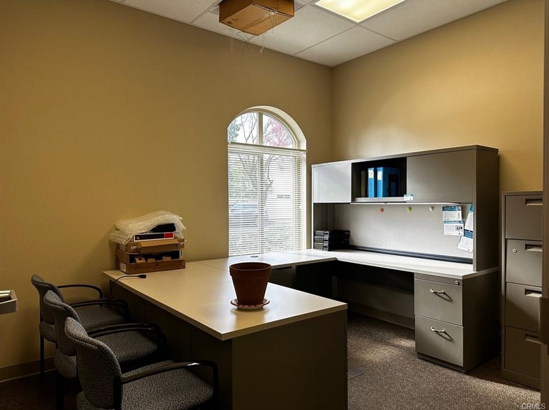 More Photos Of 132 Mission Ranch Blvd, Chico Office For Lease
