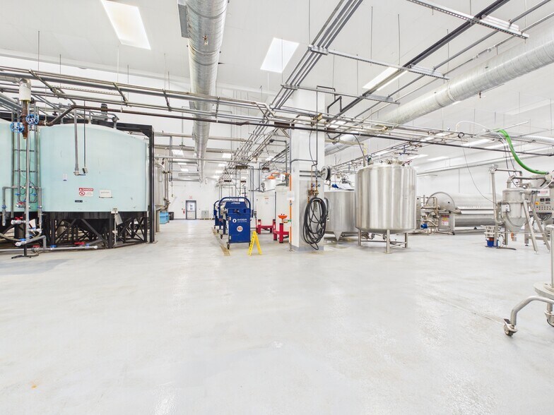 More Photos Of 6906 Dixie St, Columbus Industrial For Sale