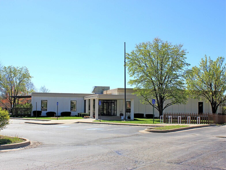 Primary Photo Of 3705 Clinton Pky, Lawrence Office For Lease