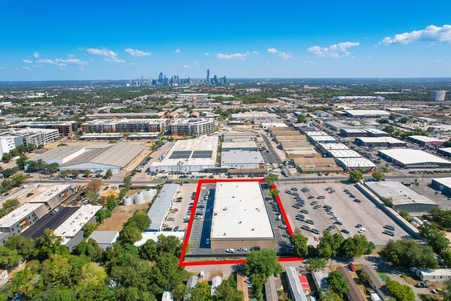More Photos Of 311 E Saint Elmo Rd, Austin Office For Sale