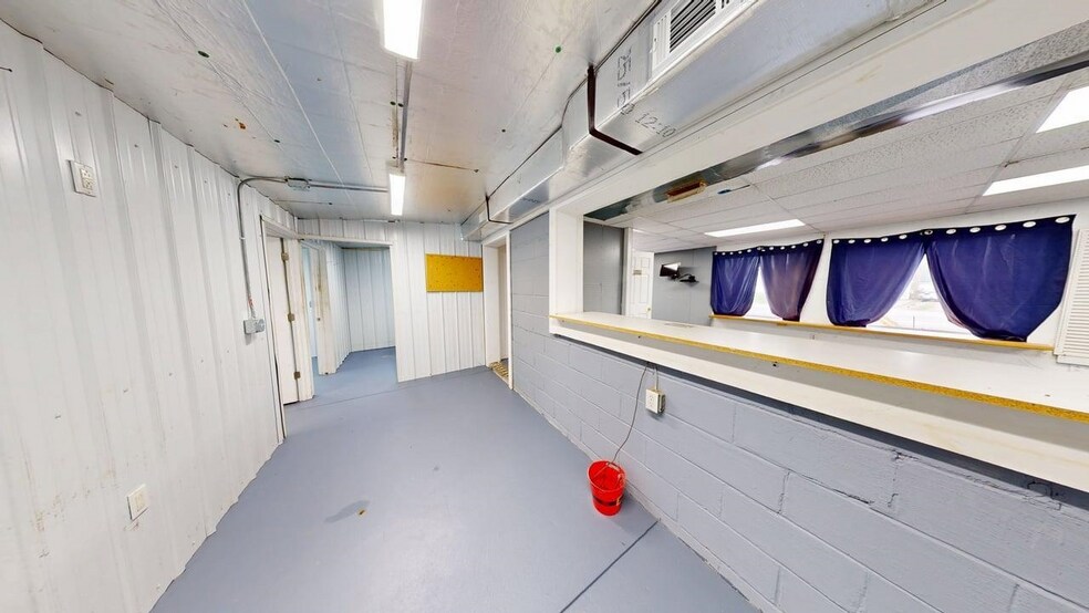 More Photos Of 1541 State Route 7, Gallipolis Flex For Lease
