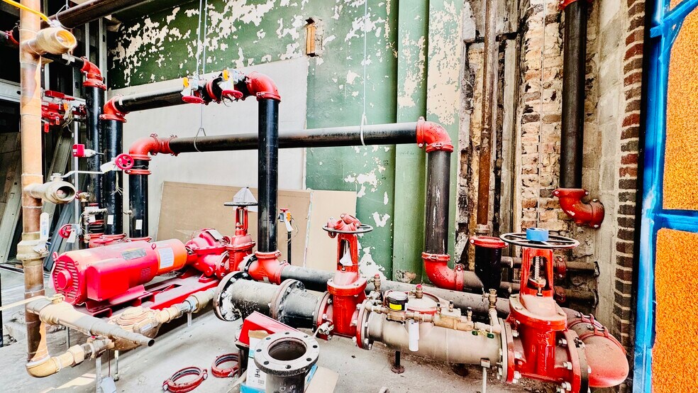 More Photos Of 2215 S Michigan Ave, Chicago Office Residential For Sale