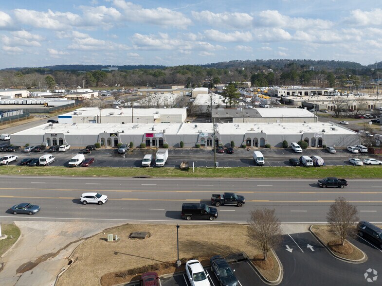 More Photos Of 237 Oxmoor Cir, Birmingham Unknown For Lease