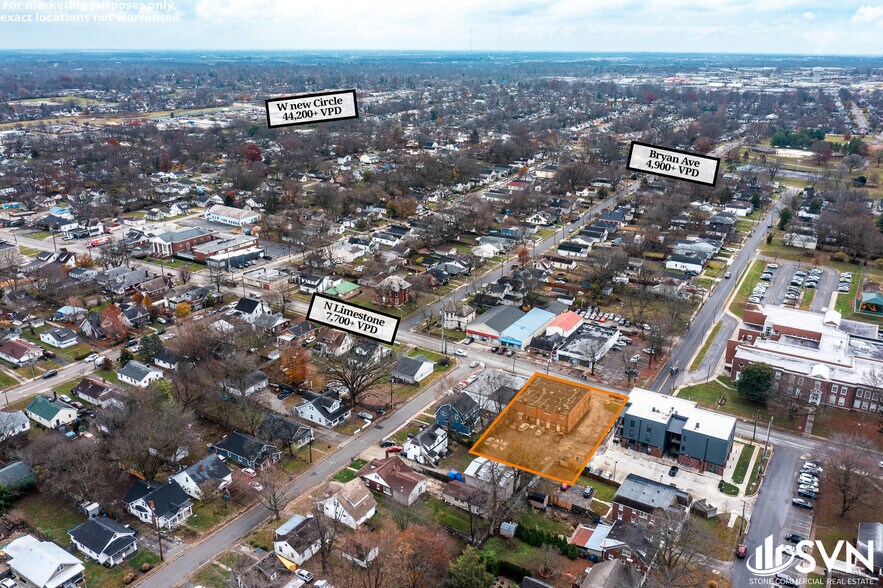 More Photos Of 1039 N Limestone, Lexington General Retail For Lease
