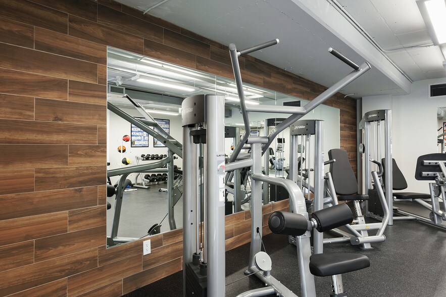 More Photos Of 75 Crowfoot Rise NW, Calgary Office For Lease