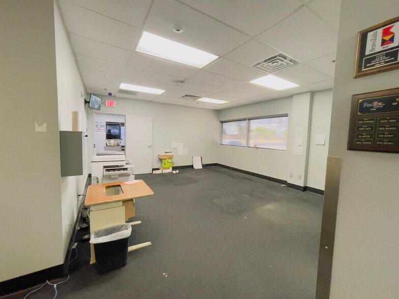 More Photos Of 4062 E Industry Dr, Sierra Vista Warehouse For Lease