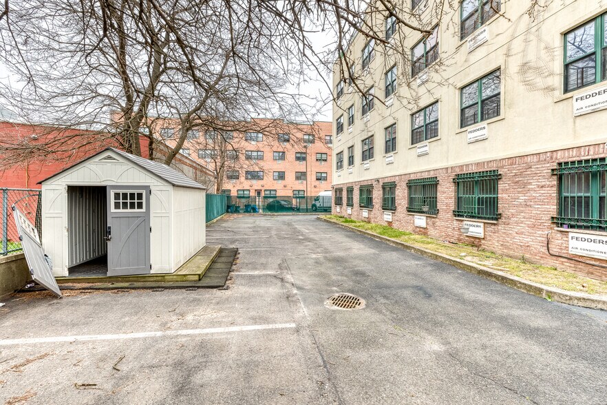 More Photos Of 311 Beach 53rd St, Far Rockaway Apartments For Sale