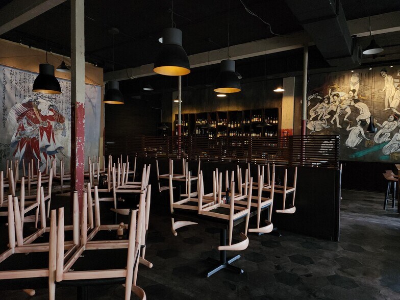 More Photos Of 911 Central Ave, Saint Petersburg Restaurant For Lease