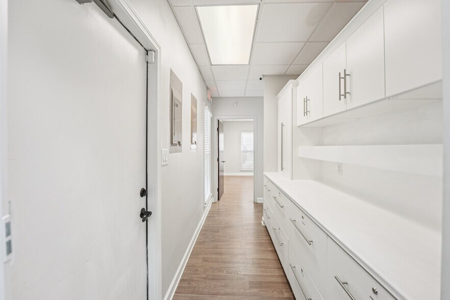 More Photos Of 6315 Amherst Ct, Peachtree Corners Medical For Sale