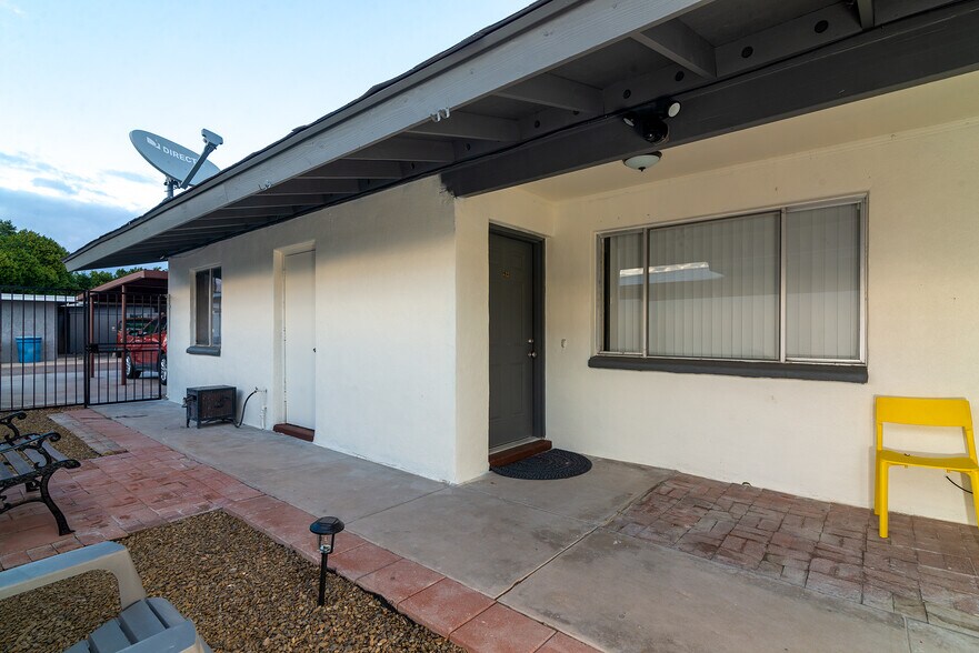 More Photos Of 528 W La Jolla Dr, Tempe Apartments For Sale