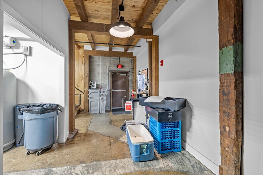 More Photos Of 600 S Broad St, Monroe Manufacturing For Lease