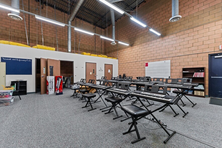 More Photos Of 3700 W Avenue L, Lancaster Schools For Lease