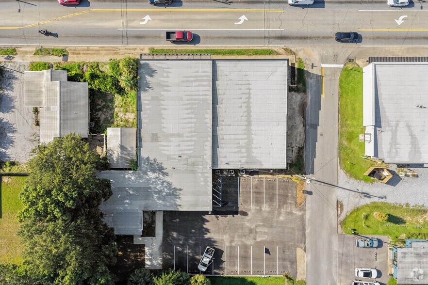 More Photos Of 6780 Caroline St, Milton General Retail For Lease