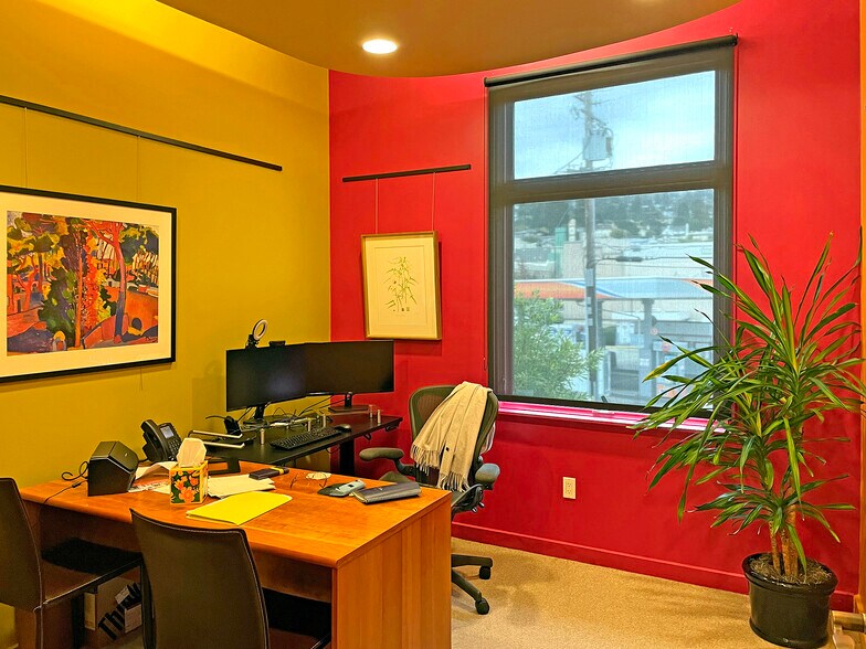 More Photos Of 1820 Solano Ave, Berkeley Storefront Retail Office For Lease