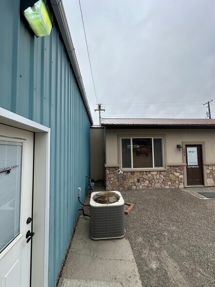 More Photos Of 151 Highway 30, Kimberly Self Storage For Lease