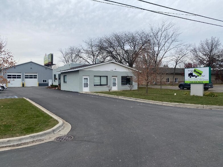 Primary Photo Of 8505 Main St, Whitmore Lake Loft Creative Space For Lease