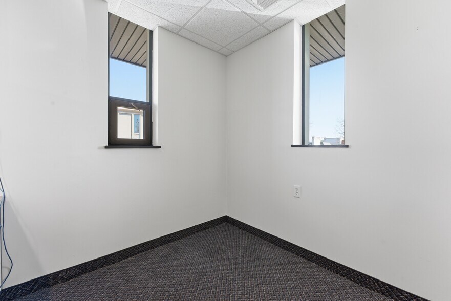 More Photos Of 75 Van Deene Ave, West Springfield Office For Lease
