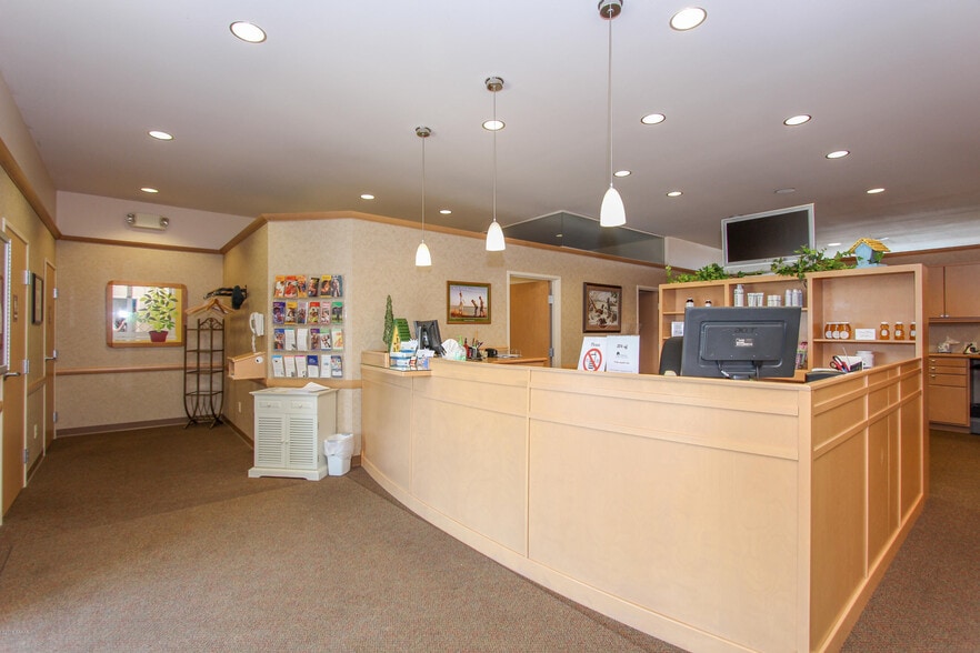 More Photos Of 510 22nd Ave E, Alexandria Medical For Sale