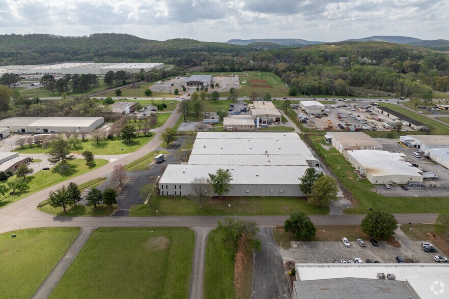More Photos Of 3333 Stanwood Blvd NE, Huntsville Manufacturing For Sale