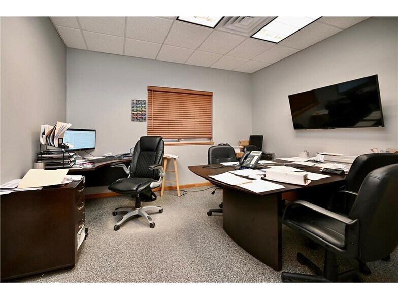 More Photos Of 1140 72nd St, Goodview Office For Sale