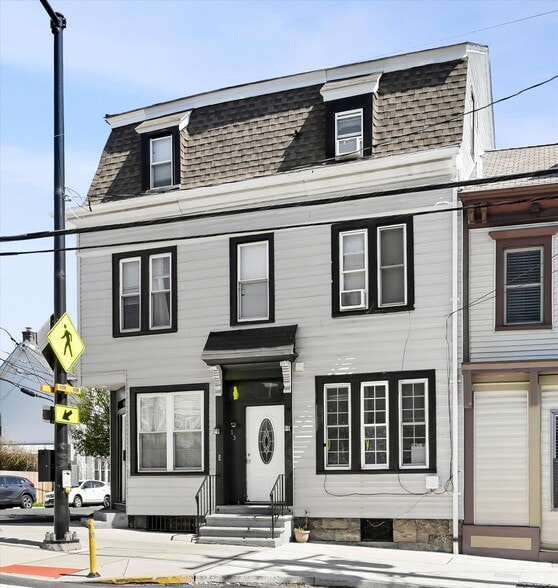 More Photos Of 133 Cattell St, Easton Apartments For Sale