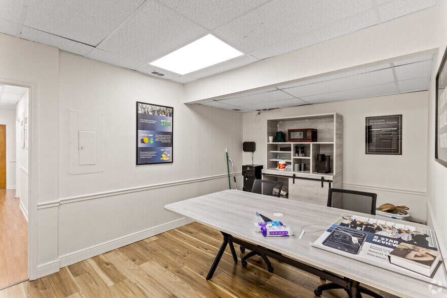 More Photos Of 145 NW Central Park Plz, Port Saint Lucie Medical For Sale