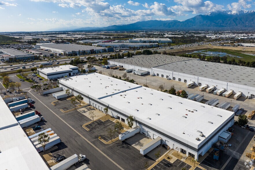 More Photos Of 4755 Zinfandel Ct, Ontario Warehouse For Lease