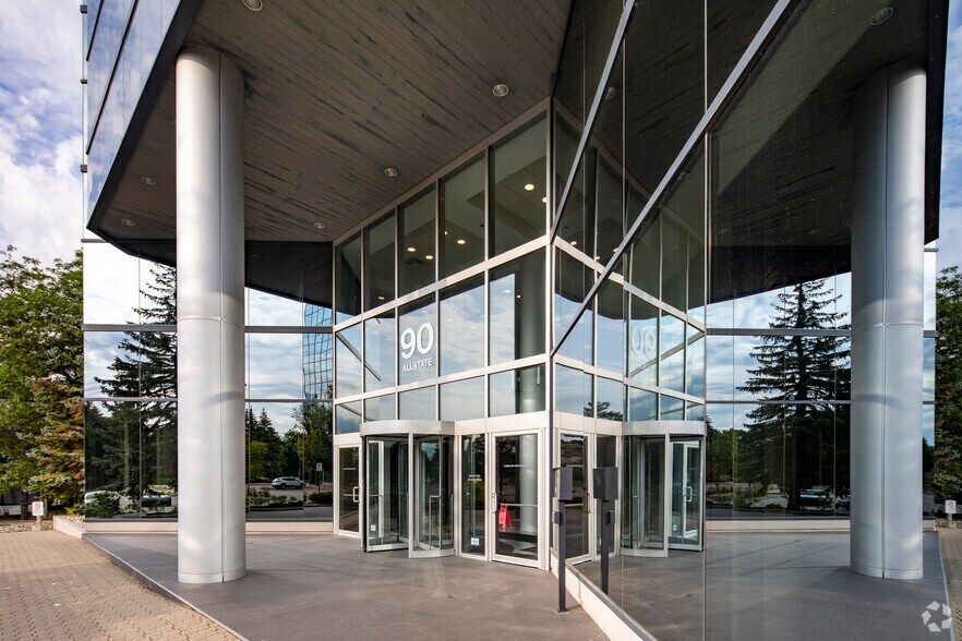 More Photos Of 90 Allstate Pky, Markham Unknown For Lease