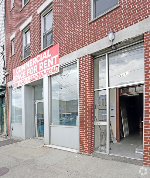 More Photos Of 32-31 Greenpoint Ave, Long Island City Apartments For Lease