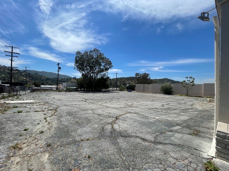 More Photos Of 7216 Valmont St, Tujunga Lodge Meeting Hall For Sale