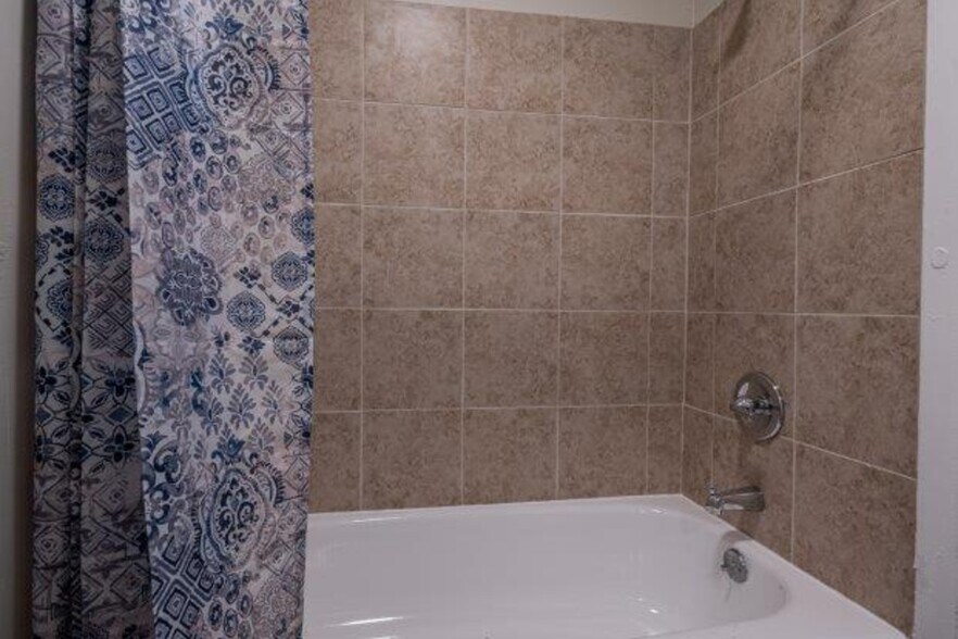 More Photos Of 62-64 W Antietam St, Hagerstown Apartments For Sale